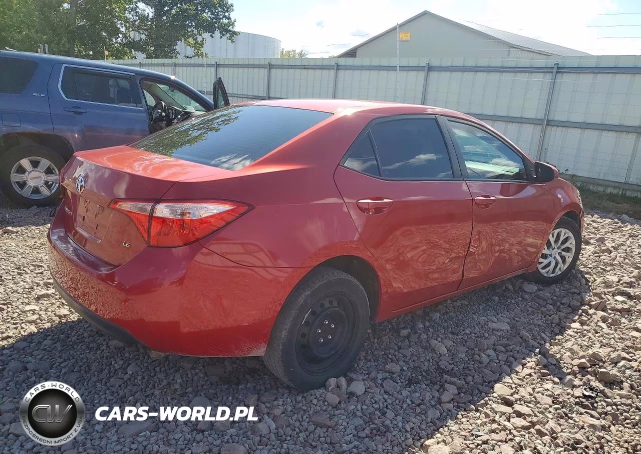 2019 Toyota Corolla Le VIN:5YFBURHE4KP898774 - 3