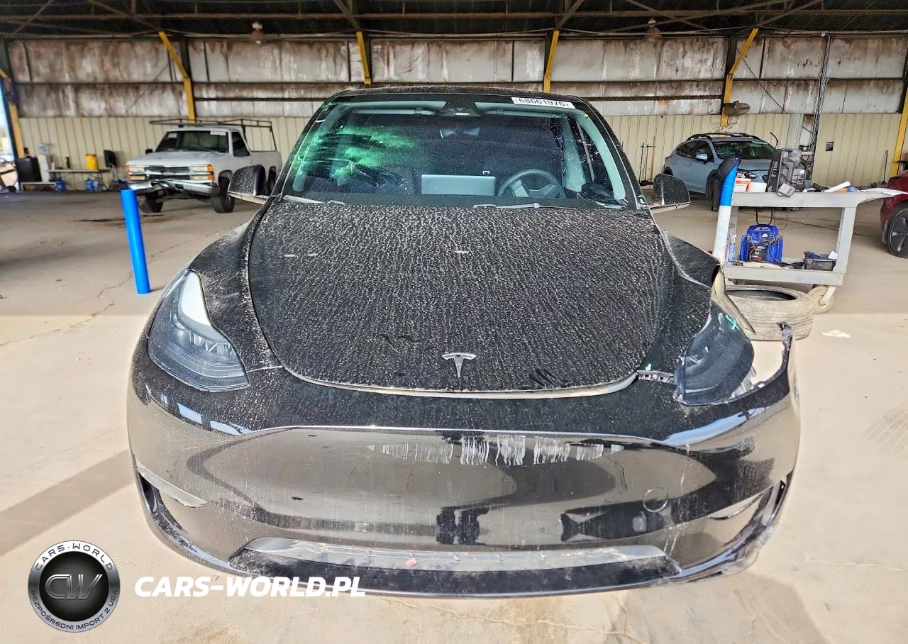 2024 Tesla Model Y VIN:7SAYGDEE9RA294393 - 5