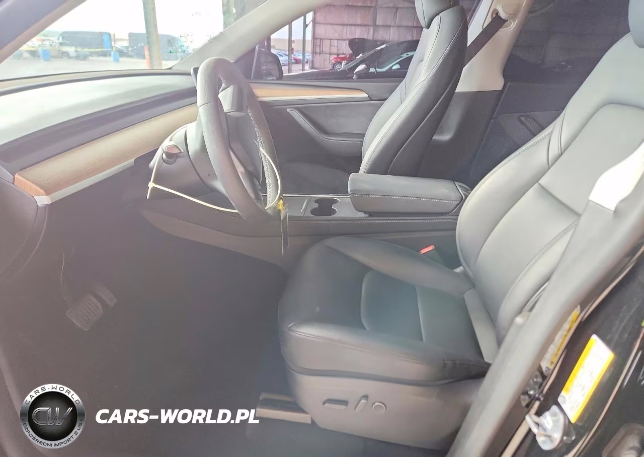 2024 Tesla Model Y VIN:7SAYGDEE9RA294393 - 7