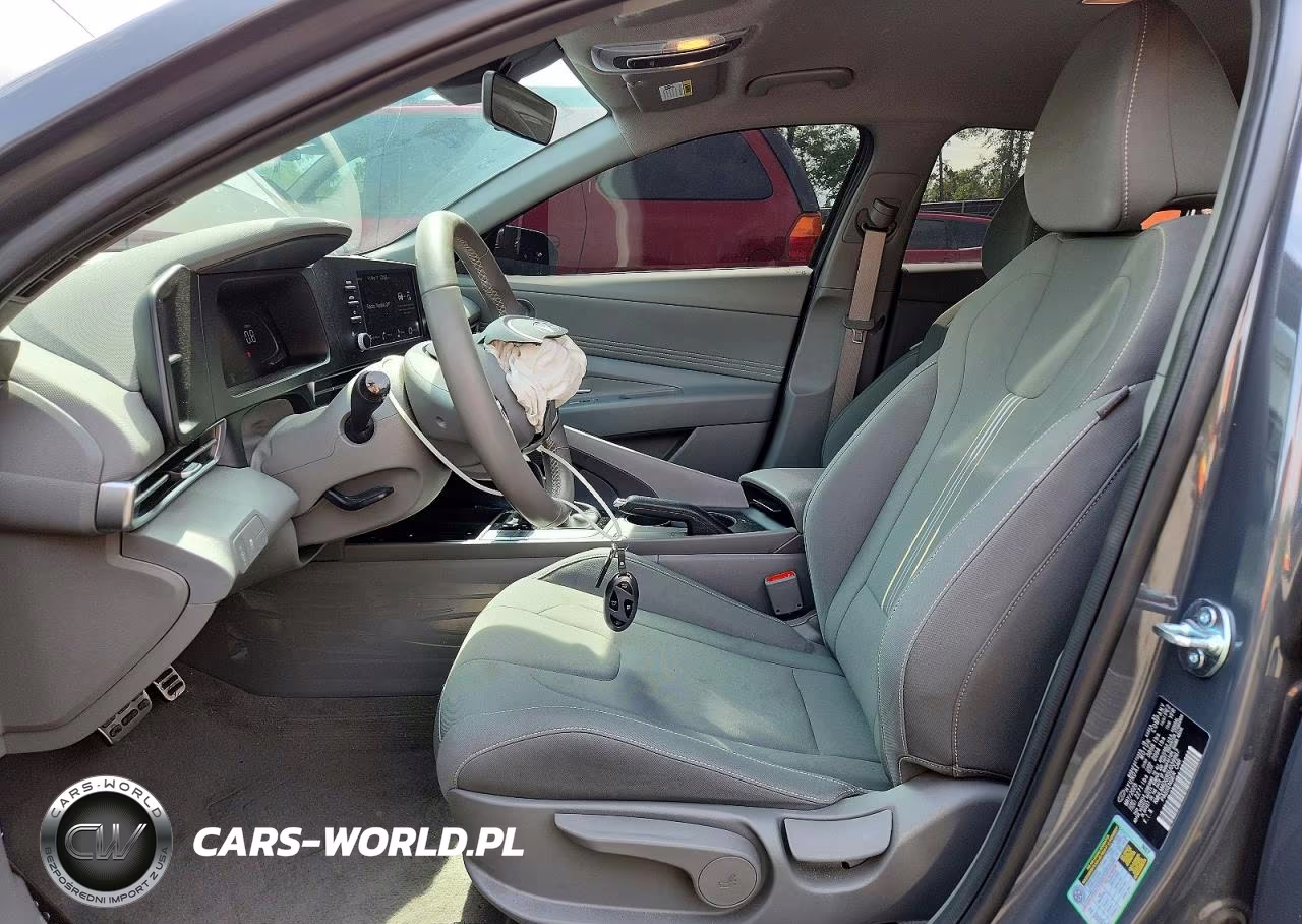 2025 Hyundai Elantra Sel Sport VIN:KMHLM4DG9SU039967 - 7