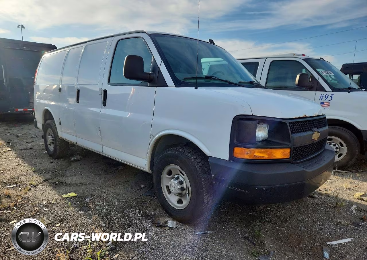2016 Chevrolet Express 2500 Cargo Delivery Van VIN:1GCWGAFF0G1236711 - 4