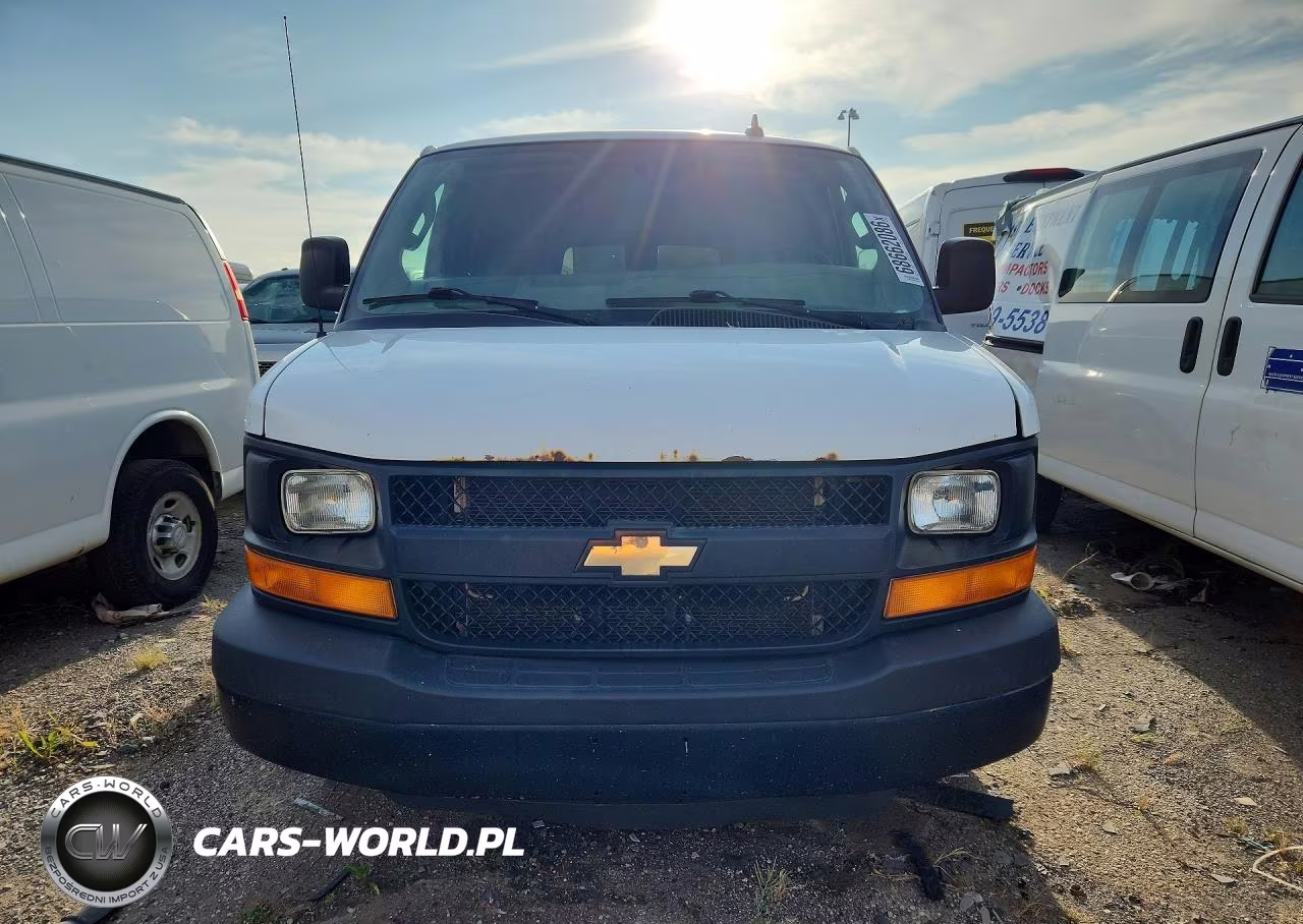 2016 Chevrolet Express 2500 Cargo Delivery Van VIN:1GCWGAFF0G1236711 - 5