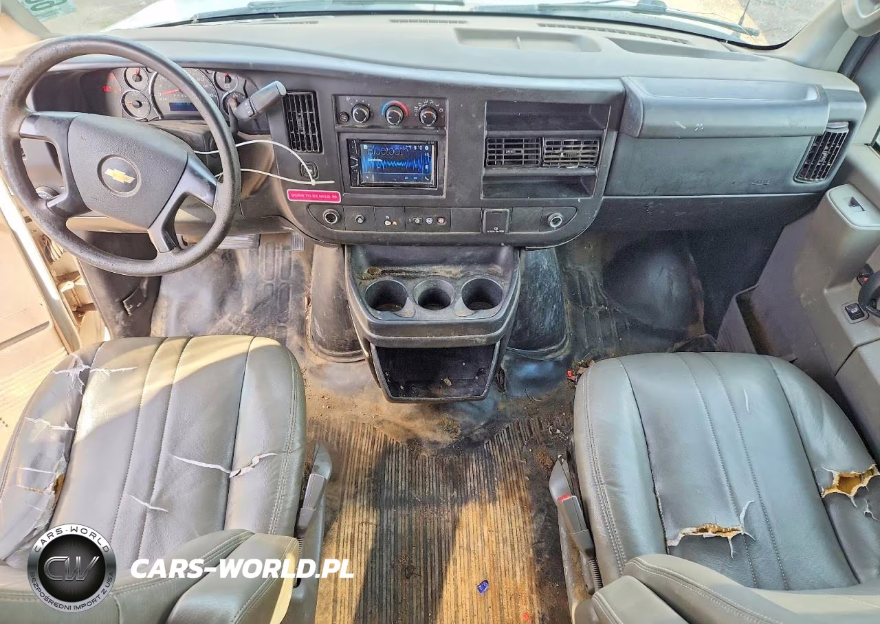 2016 Chevrolet Express 2500 Cargo Delivery Van VIN:1GCWGAFF0G1236711 - 8