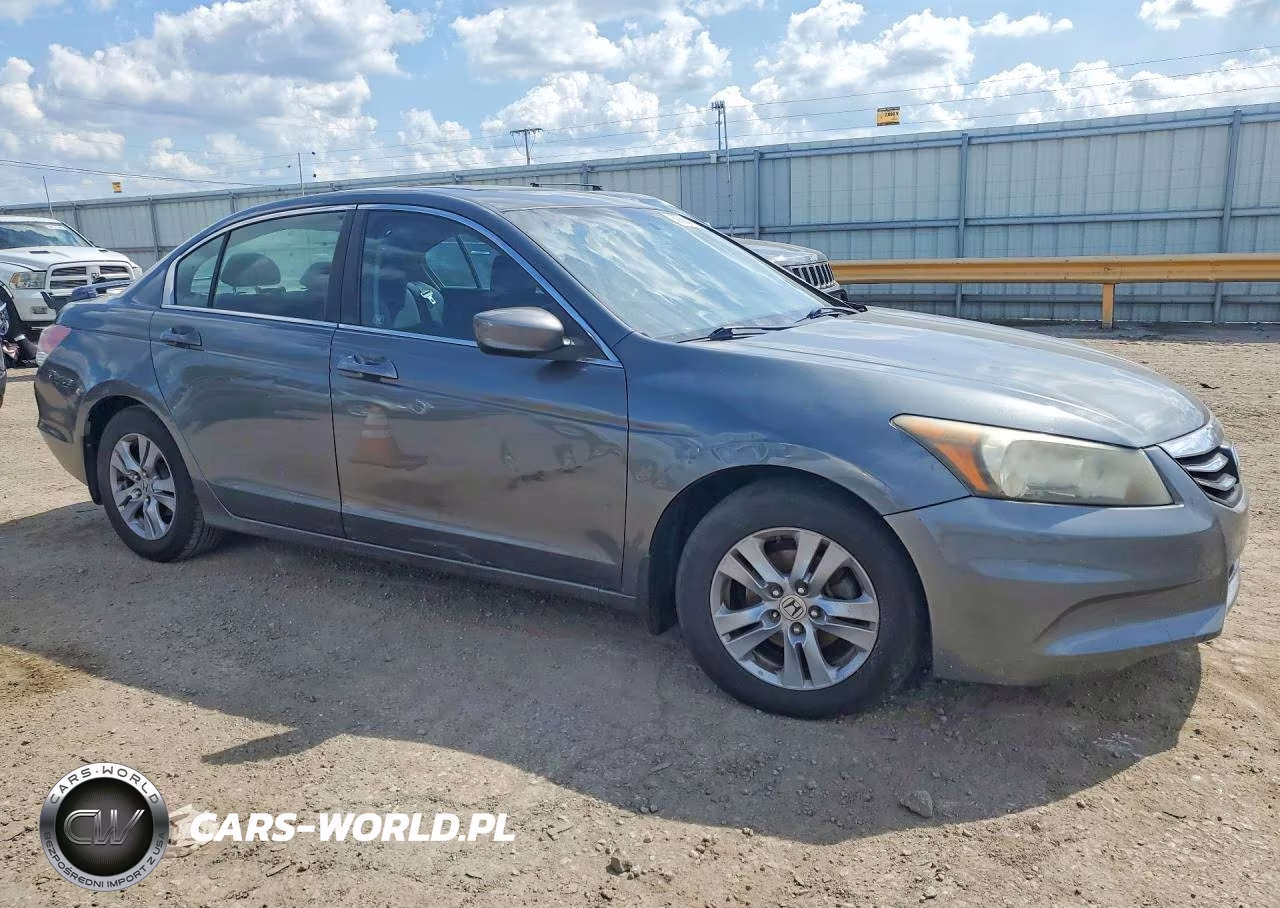 2011 Honda Accord Lxp VIN:1HGCP2F48BA124935 - 4