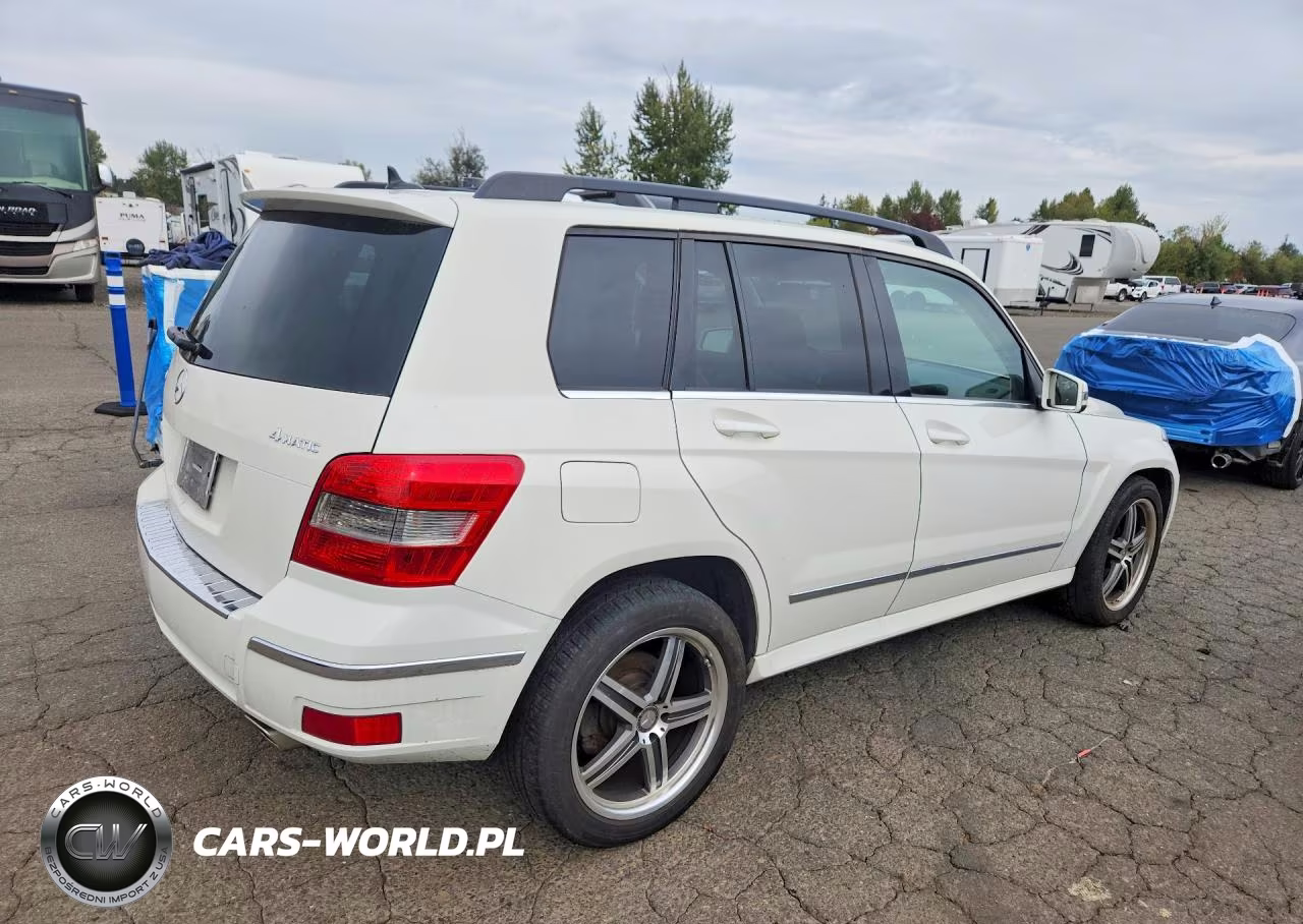2011 Mercedes-Benz Glk 350 4Matic VIN:WDCGG8HB8BF611323 - 3