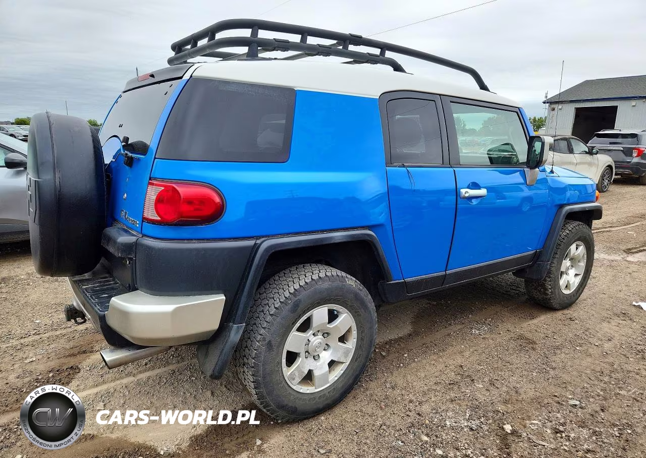 2007 Toyota Fj Cruiser Base VIN:JTEBU11F170014453 - 3