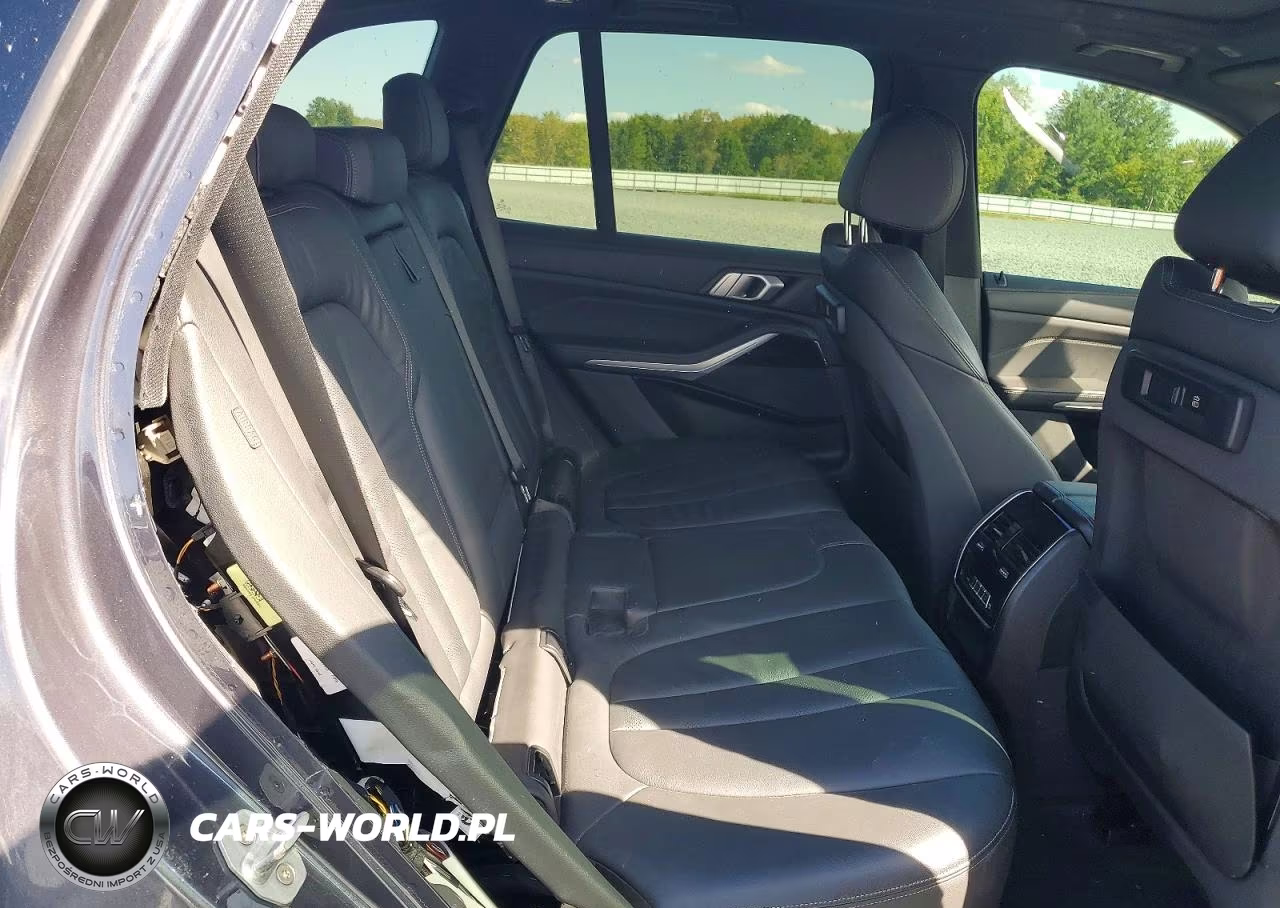 2019 BMW X5 VIN:5UXCR6C52KLL05691 - 11