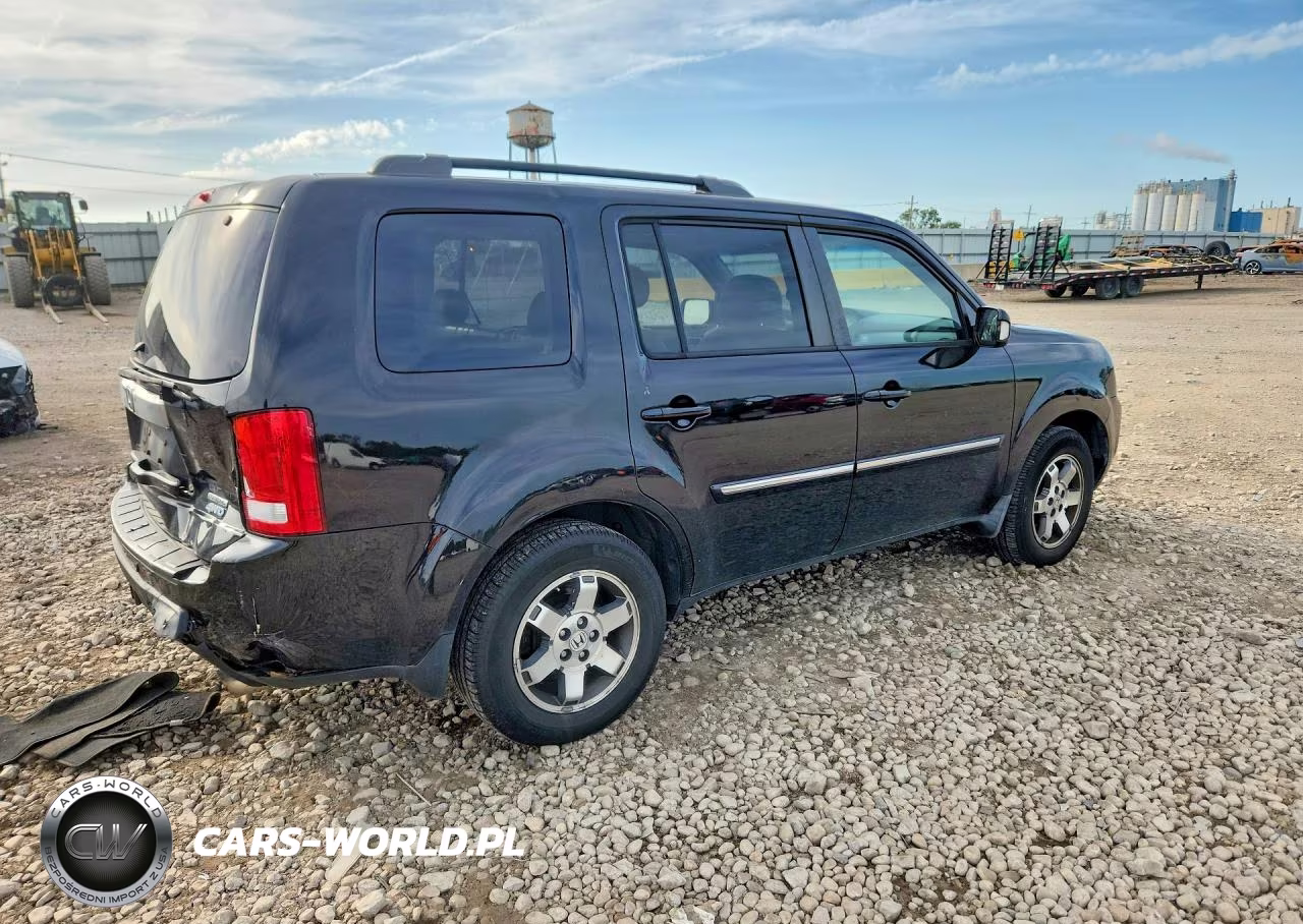 2011 Honda Pilot Touring VIN:5FNYF4H95BB004626 - 3