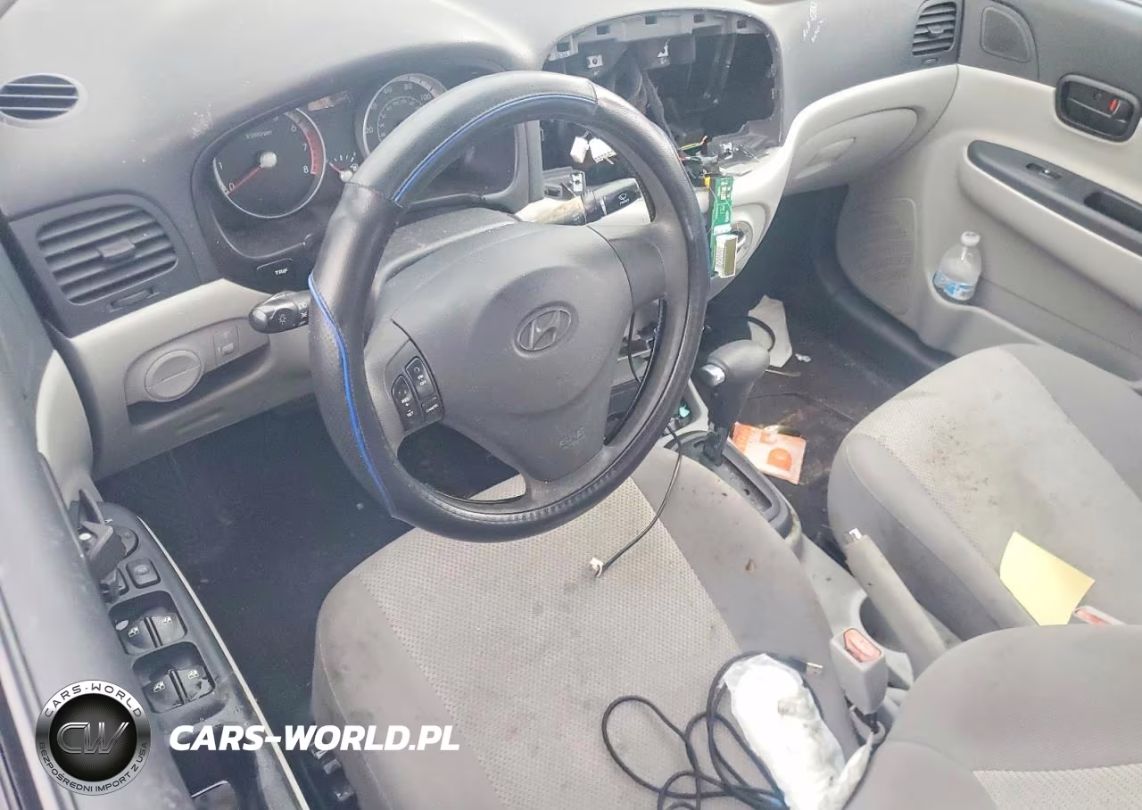 2009 Hyundai Accent Gls VIN:KMHCN46C99U312729 - 8