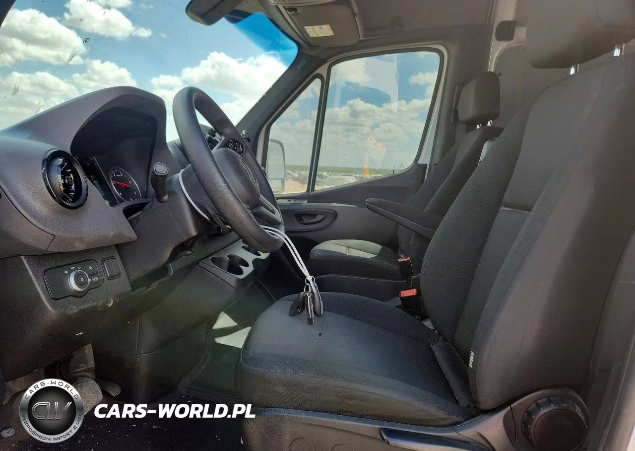 2024 Mercedes-Benz Sprinter 2500 Delivery Van VIN:W1Y4NDHY9RT183877 - 7