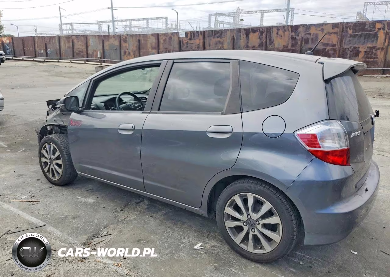 2013 Honda Fit Sport VIN:JHMGE8H59DC001486 - 2