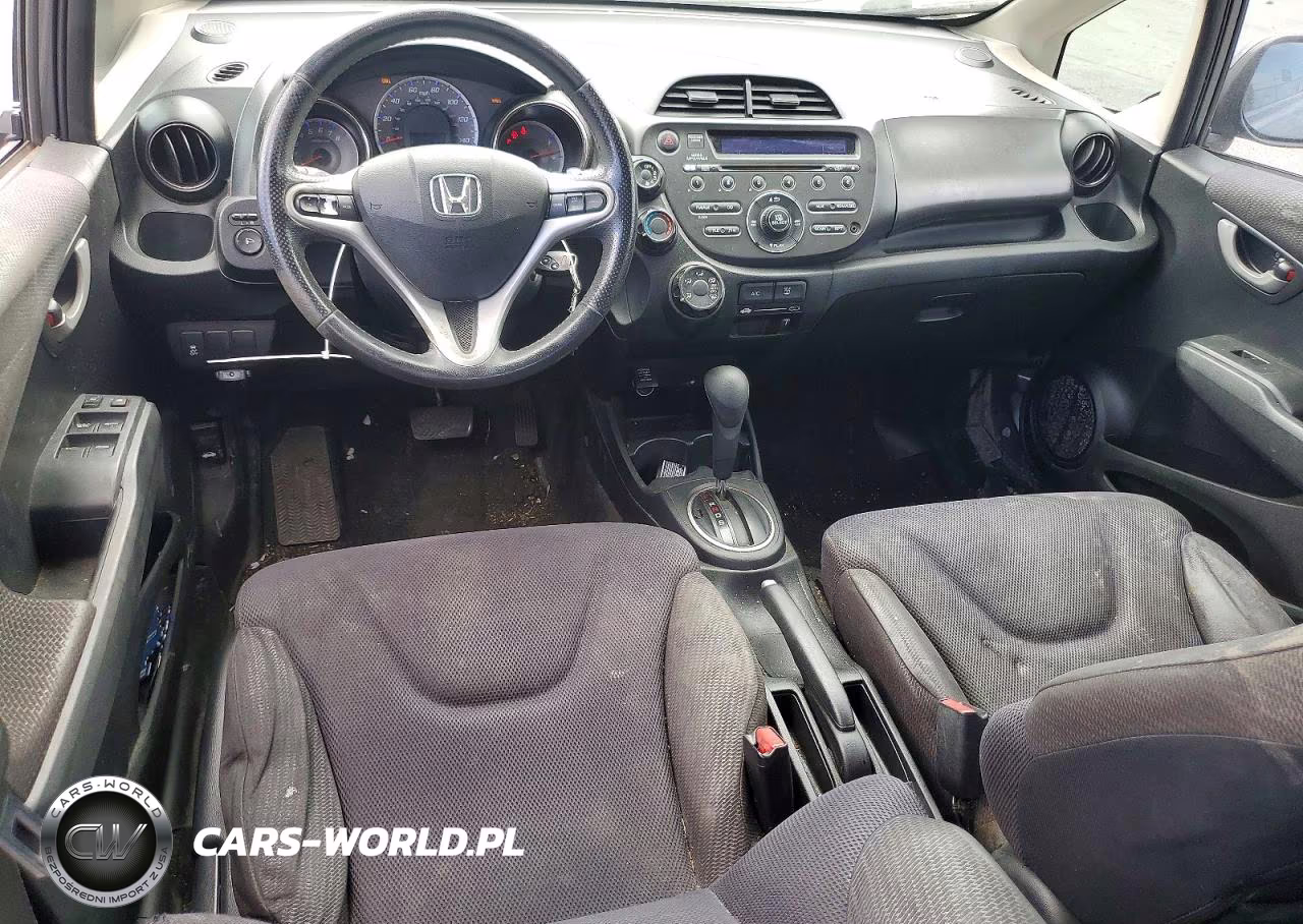 2013 Honda Fit Sport VIN:JHMGE8H59DC001486 - 8