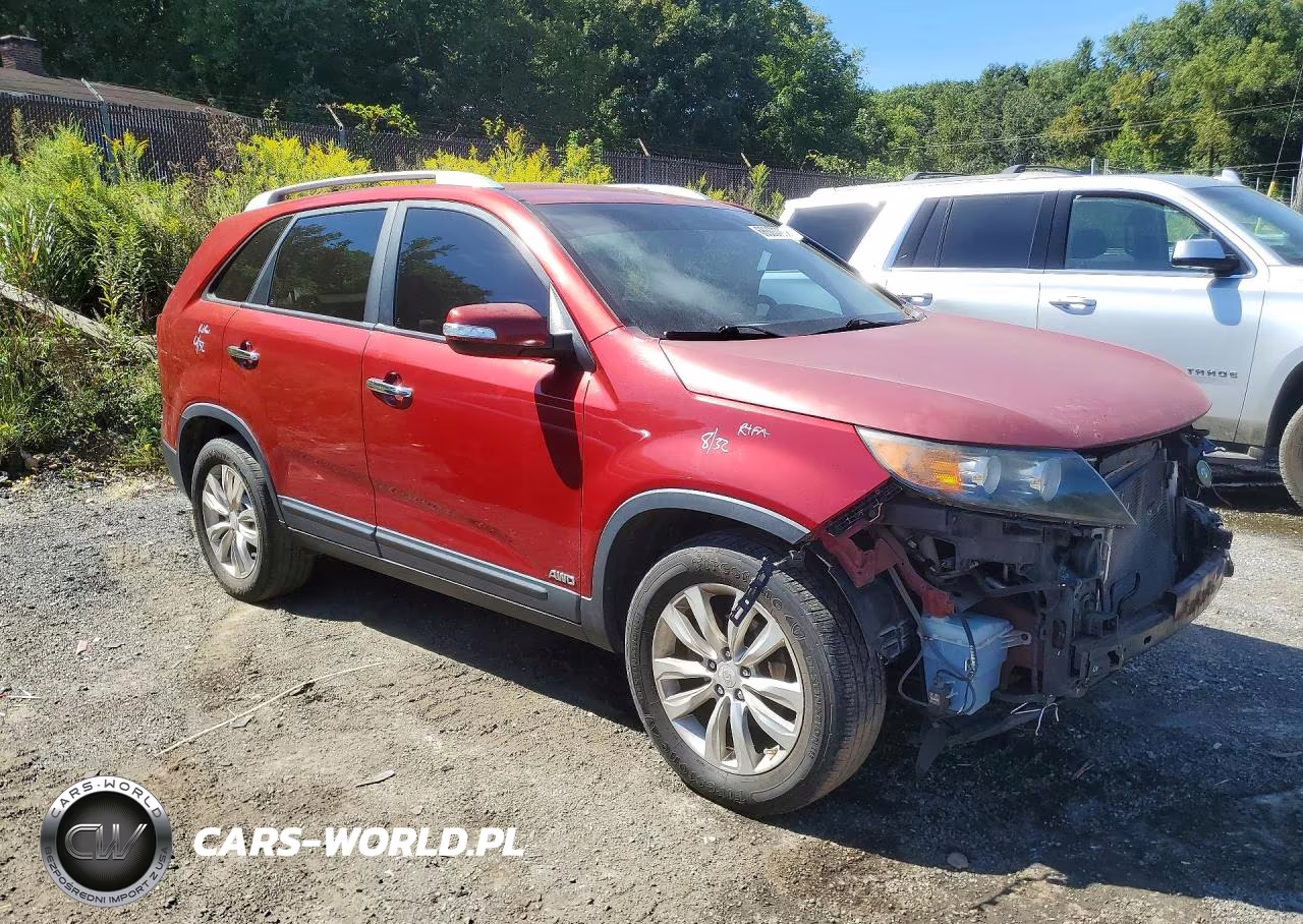 2011 Kia Sorento Lx VIN:5XYKTDA28BG056434 - 4