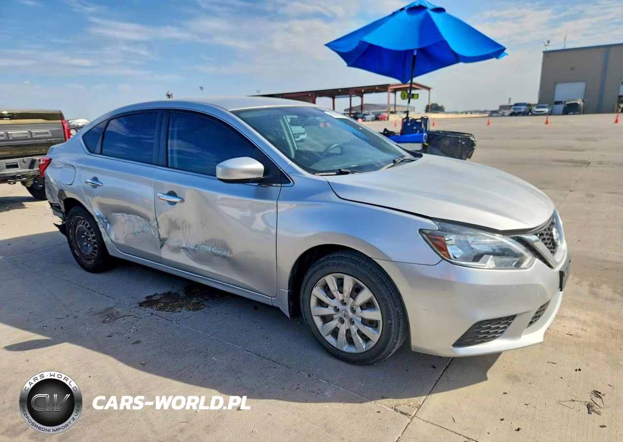 2017 Nissan Sentra S VIN:3N1AB7AP2HY214866 - 4