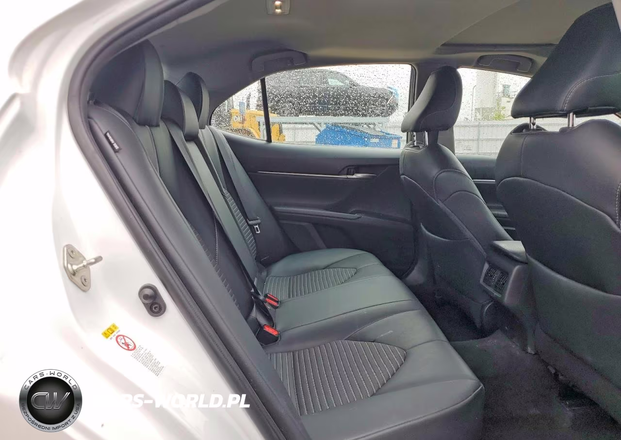 2018 Toyota Camry Se VIN:4T1B11HK2JU152711 - 10
