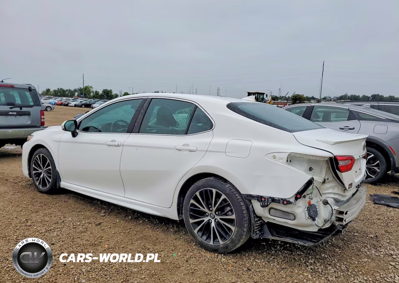 2018 Toyota Camry Se VIN:4T1B11HK2JU152711 - 2