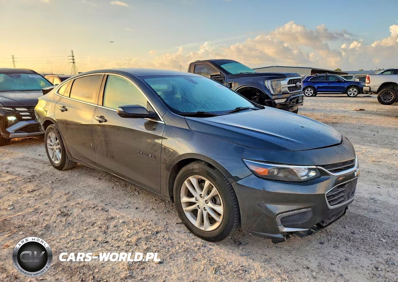 2018 Chevrolet Malibu Lt VIN:1G1ZD5STXJF238784 - 4