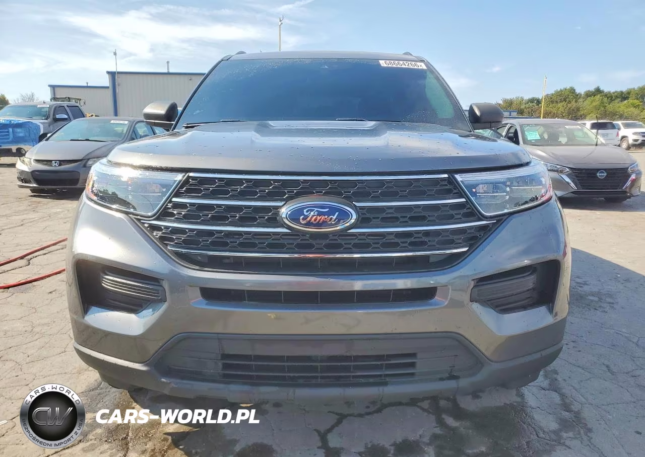 2024 Ford Explorer Xlt VIN:1FMSK7DH0RGA38064 - 5