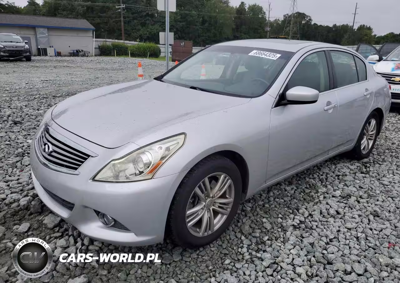 2013 Infiniti G37