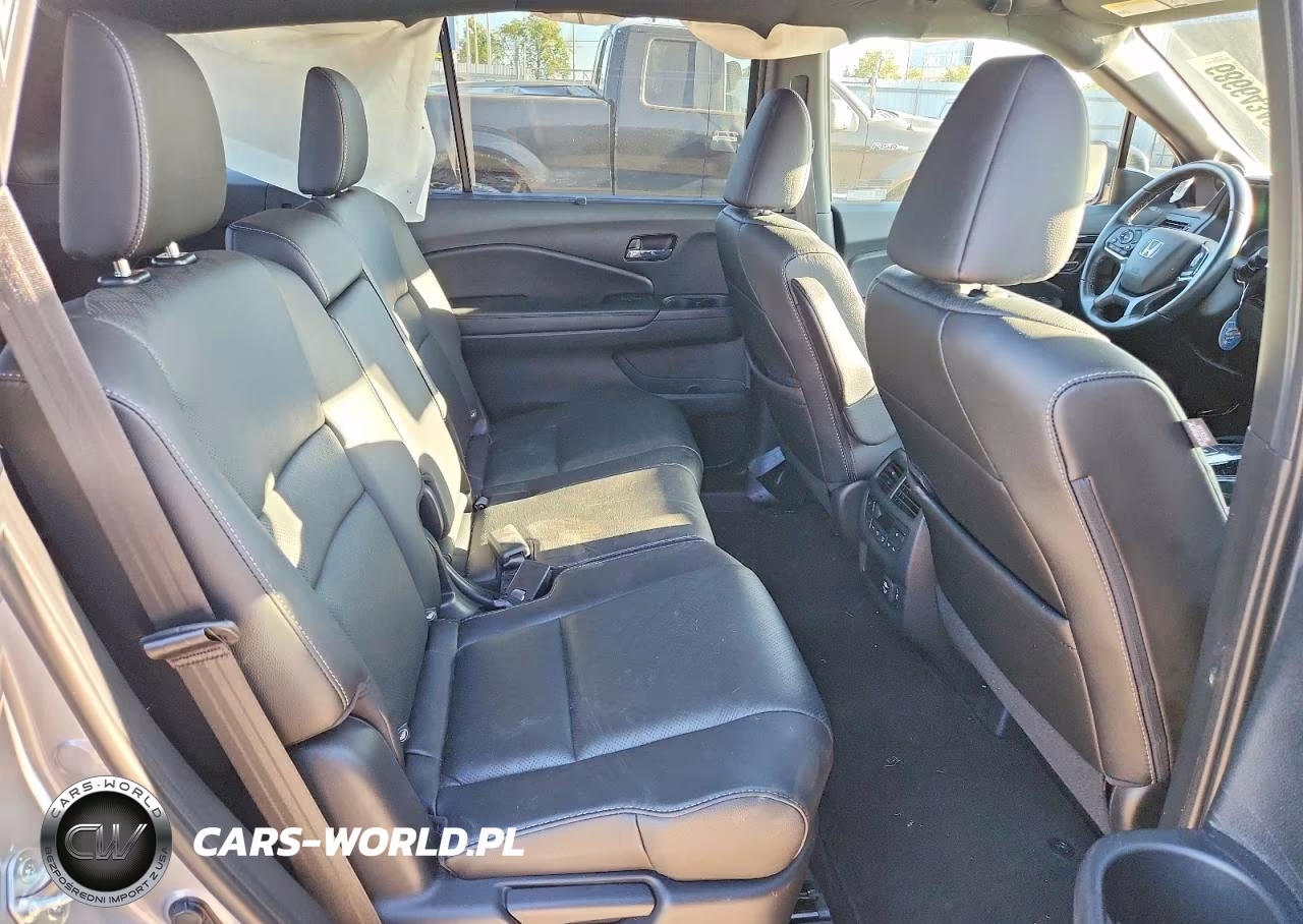 2021 Honda Passport Touring VIN:5FNYF8H98MB023214 - 10