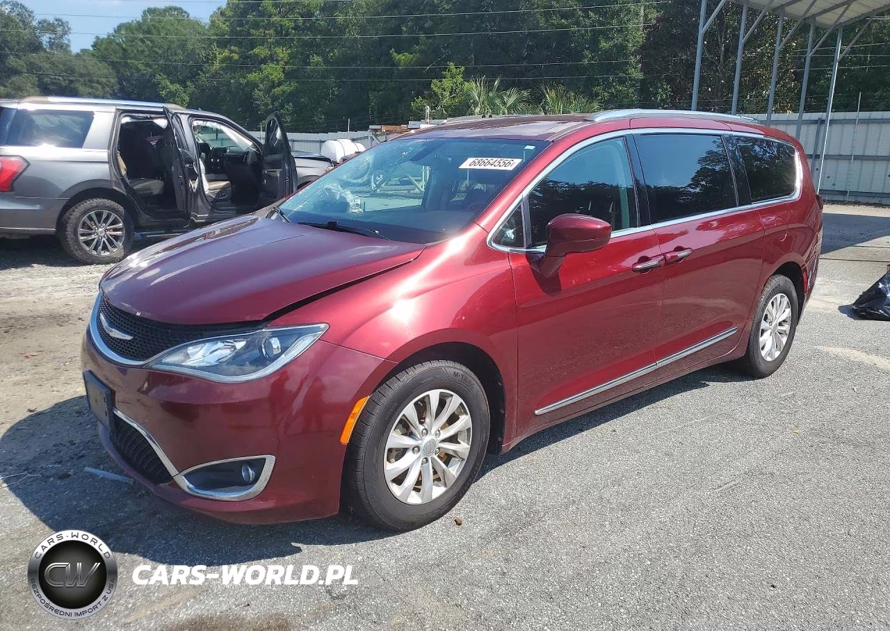 2019 Chrysler Pacifica Touring L VIN:2C4RC1BG4KR636430 - 1