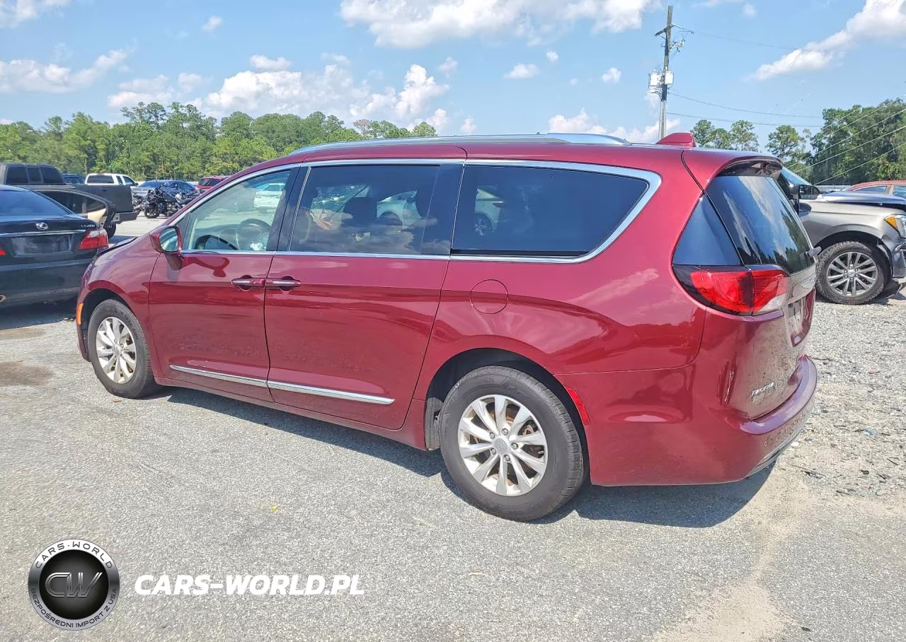2019 Chrysler Pacifica Touring L VIN:2C4RC1BG4KR636430 - 2