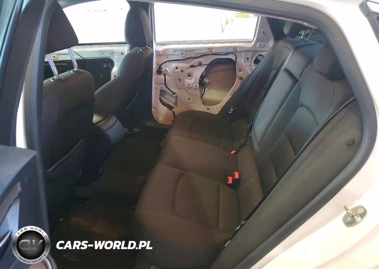 2017 Chevrolet Malibu Ls VIN:1G1ZB5STXHF249297 - 10