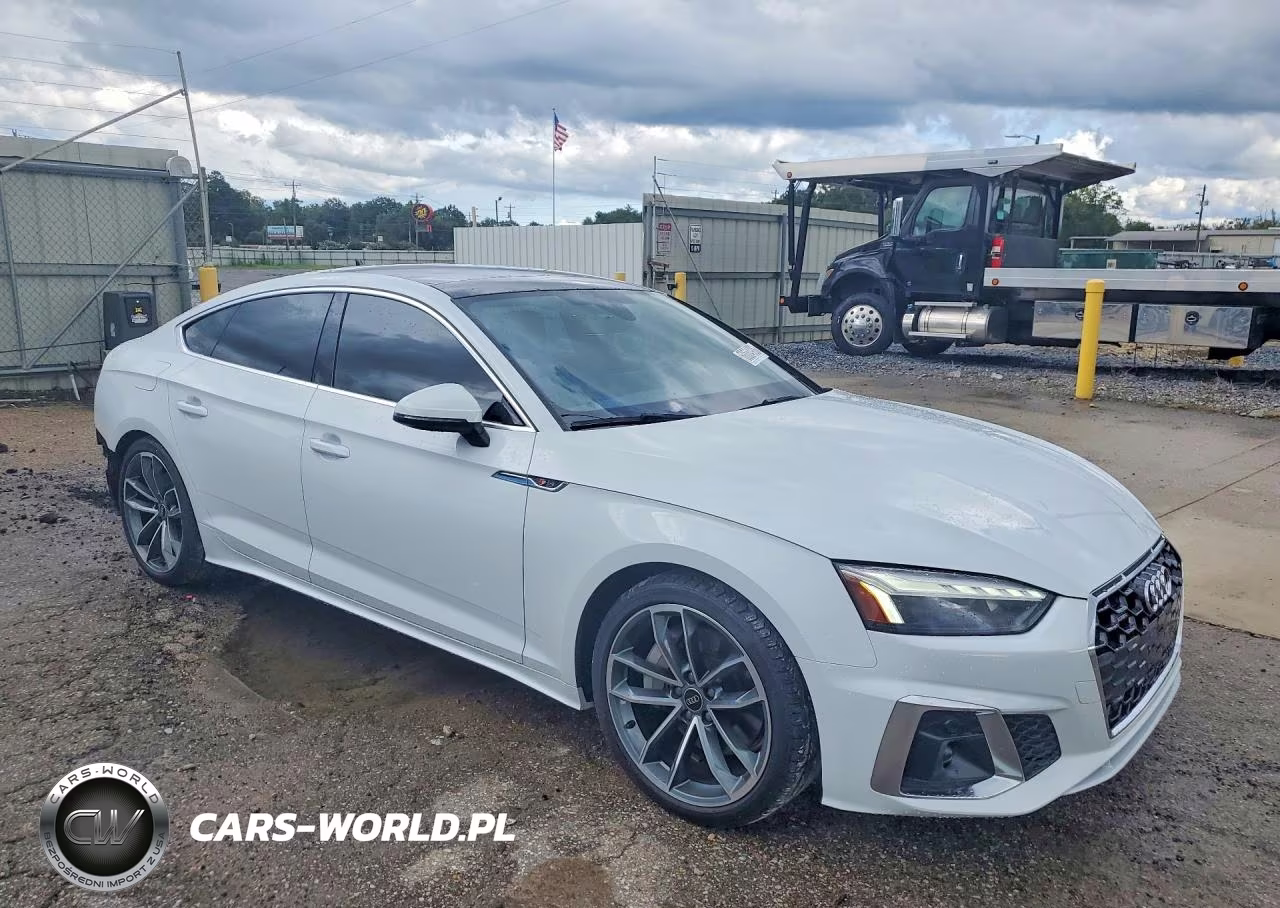 2024 Audi A5 Premium Plus 45 VIN:WAUFACF54RA114292 - 4