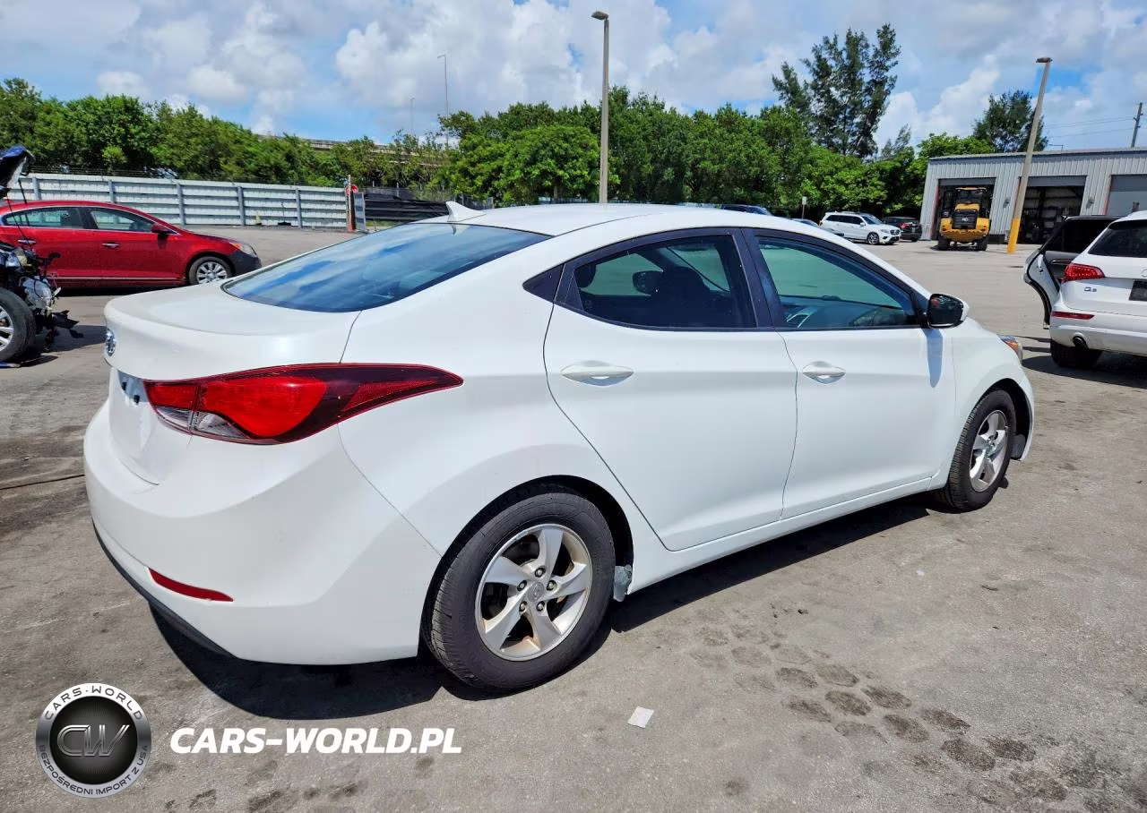 2014 Hyundai Elantra Se VIN:5NPDH4AE8EH458083 - 3