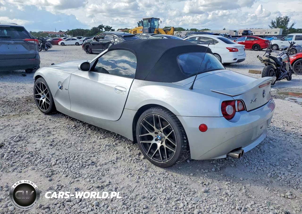2005 BMW Z4 3.0 VIN:4USBT53545LU11177 - 2