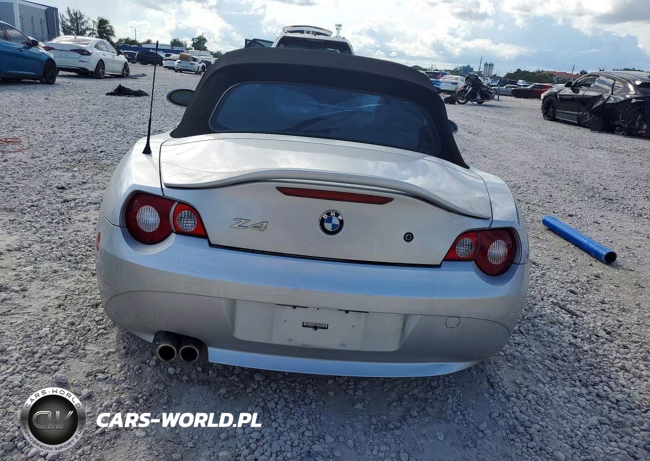 2005 BMW Z4 3.0 VIN:4USBT53545LU11177 - 6