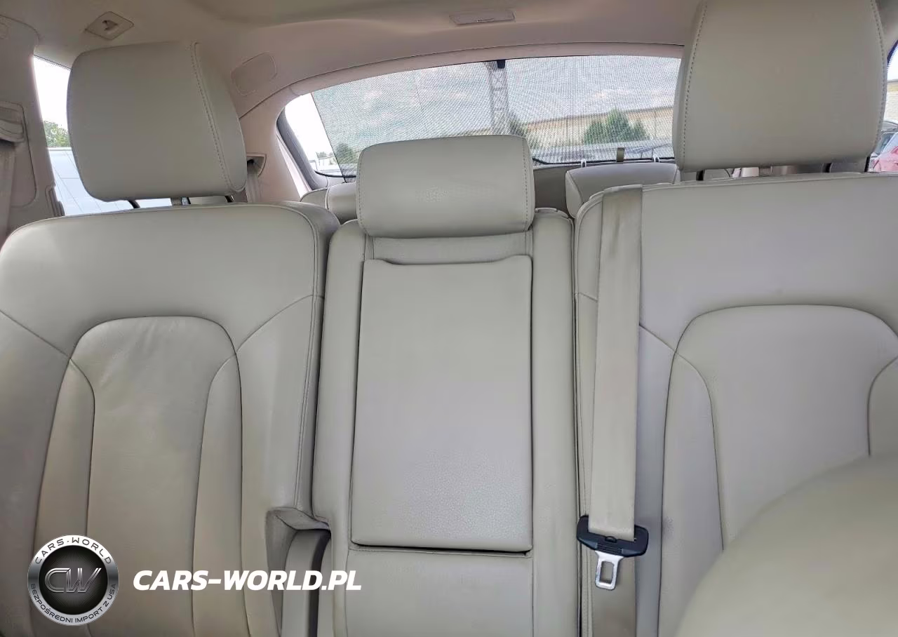 2014 Audi Q7 Premium Plus VIN:WA1LMBFE4ED013196 - 10