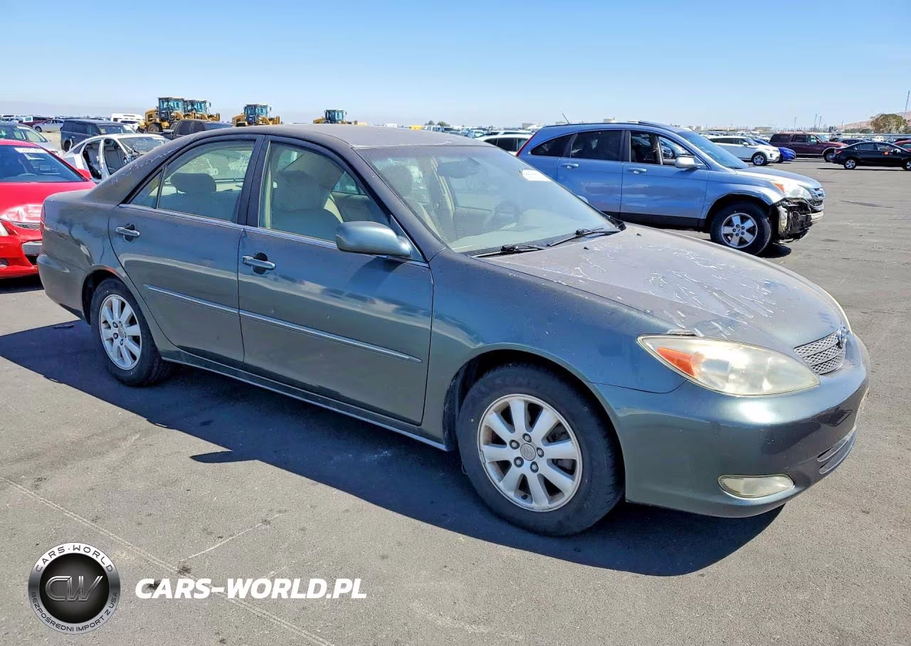 2003 Toyota Camry Xle VIN:4T1BE30K53U716110 - 4