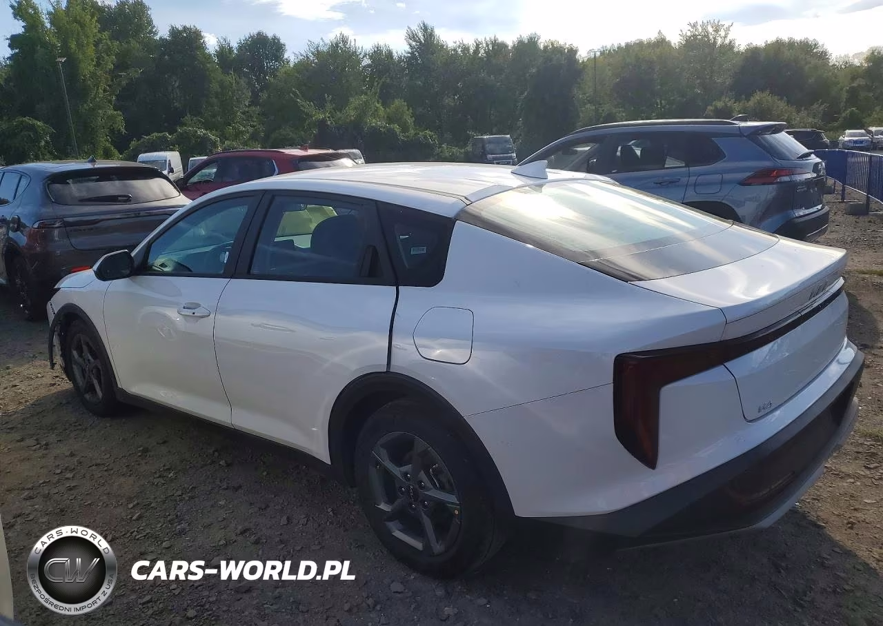 2025 Kia K4 Lxs VIN:3KPFT4DE4SE098765 - 2
