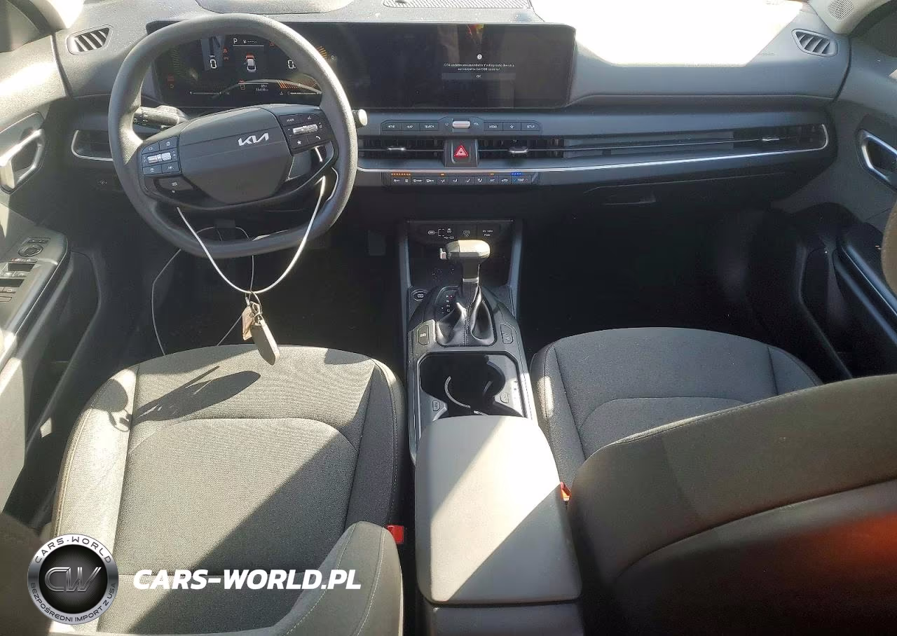2025 Kia K4 Lxs VIN:3KPFT4DE4SE098765 - 8