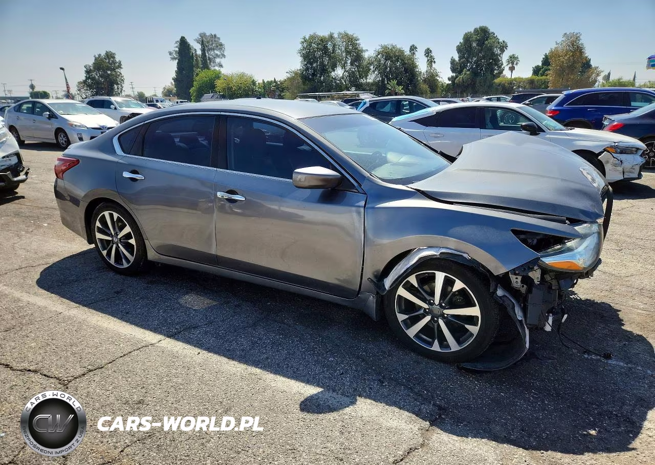 2017 Nissan Altima 2.5 Sr VIN:1N4AL3AP4HC494985 - 4