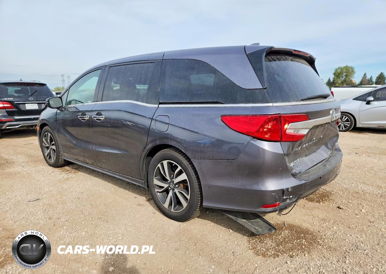 2018 Honda Odyssey Elite VIN:5FNRL6H97JB057707 - 2