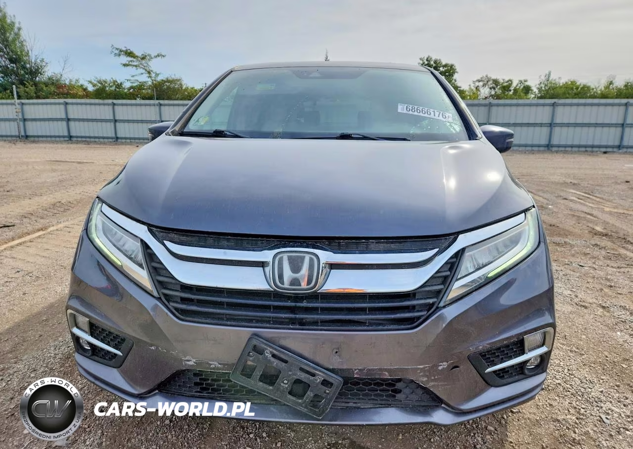 2018 Honda Odyssey Elite VIN:5FNRL6H97JB057707 - 5