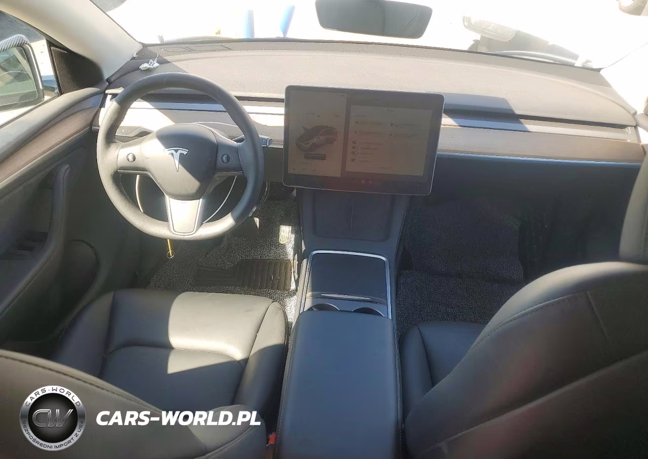 2024 Tesla Model Y VIN:7SAYGDEEXRA286917 - 8