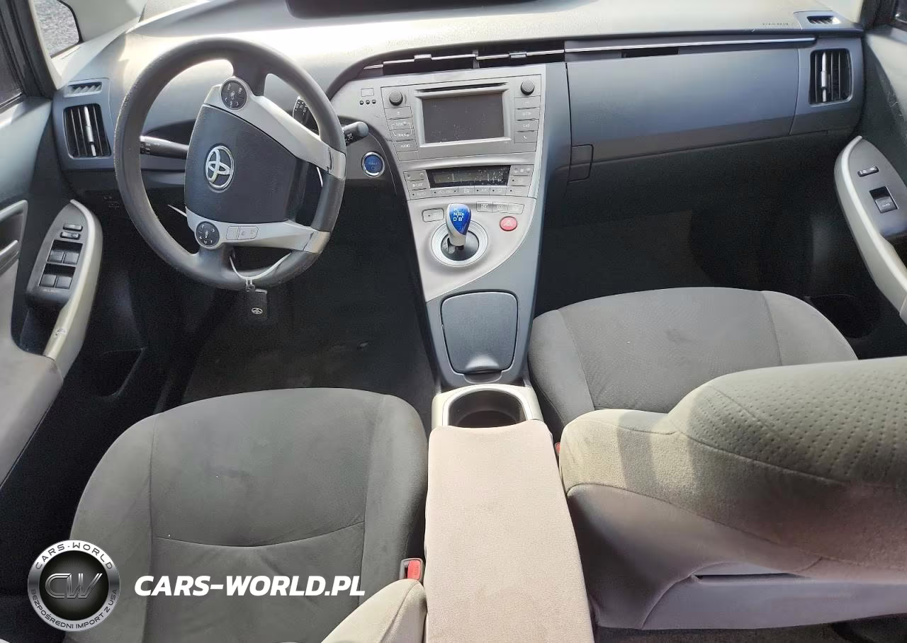 2015 Toyota Prius Two VIN:JTDKN3DUXF0434458 - 8