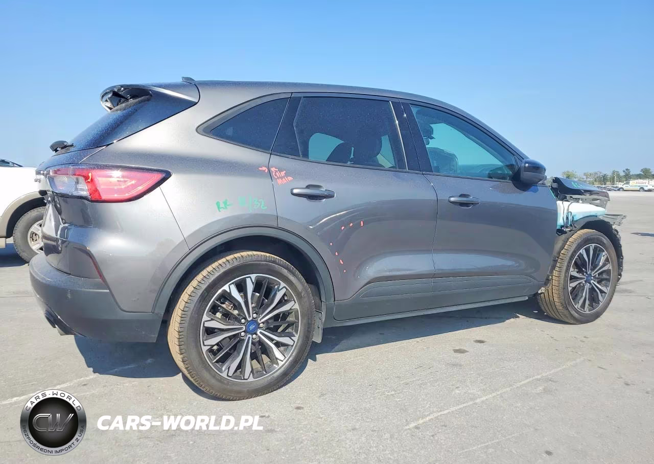 2021 Ford Escape Se VIN:1FMCU0G67MUA92603 - 3