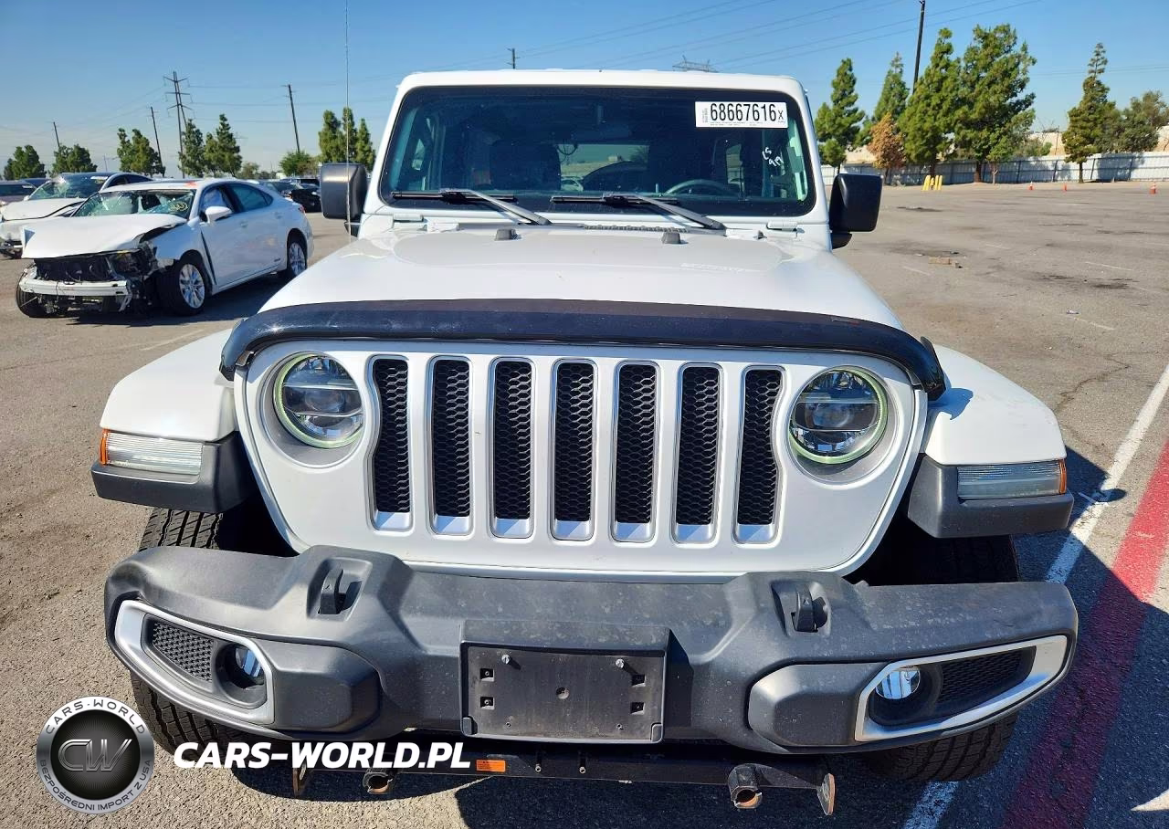 2018 Jeep Wrangler Unlimited Sahara VIN:1C4HJXEG4JW138640 - 5