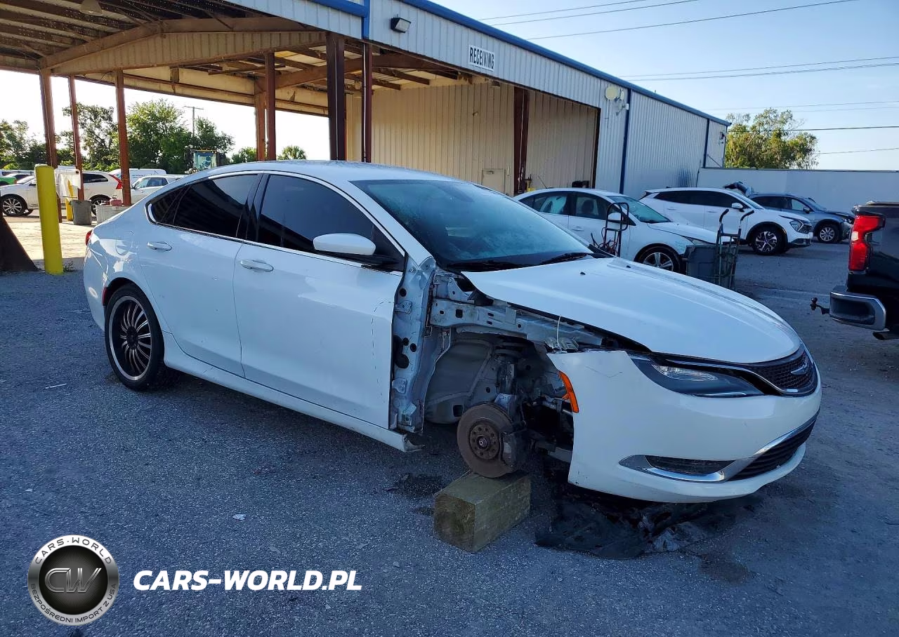 2016 Chrysler 200 Limited VIN:1C3CCCAB3GN142673 - 4
