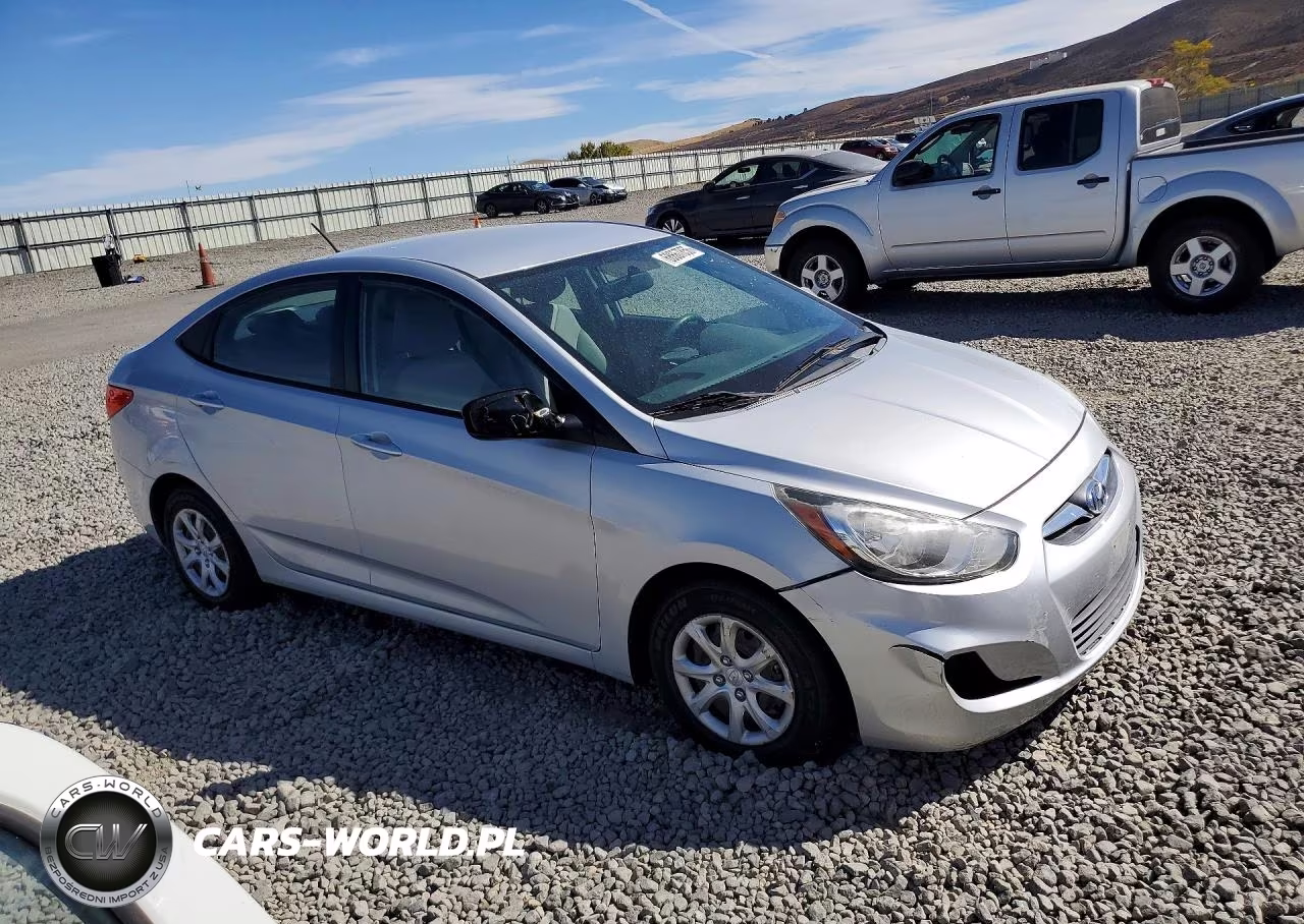2014 Hyundai Accent Gls VIN:KMHCT4AE0EU704815 - 4