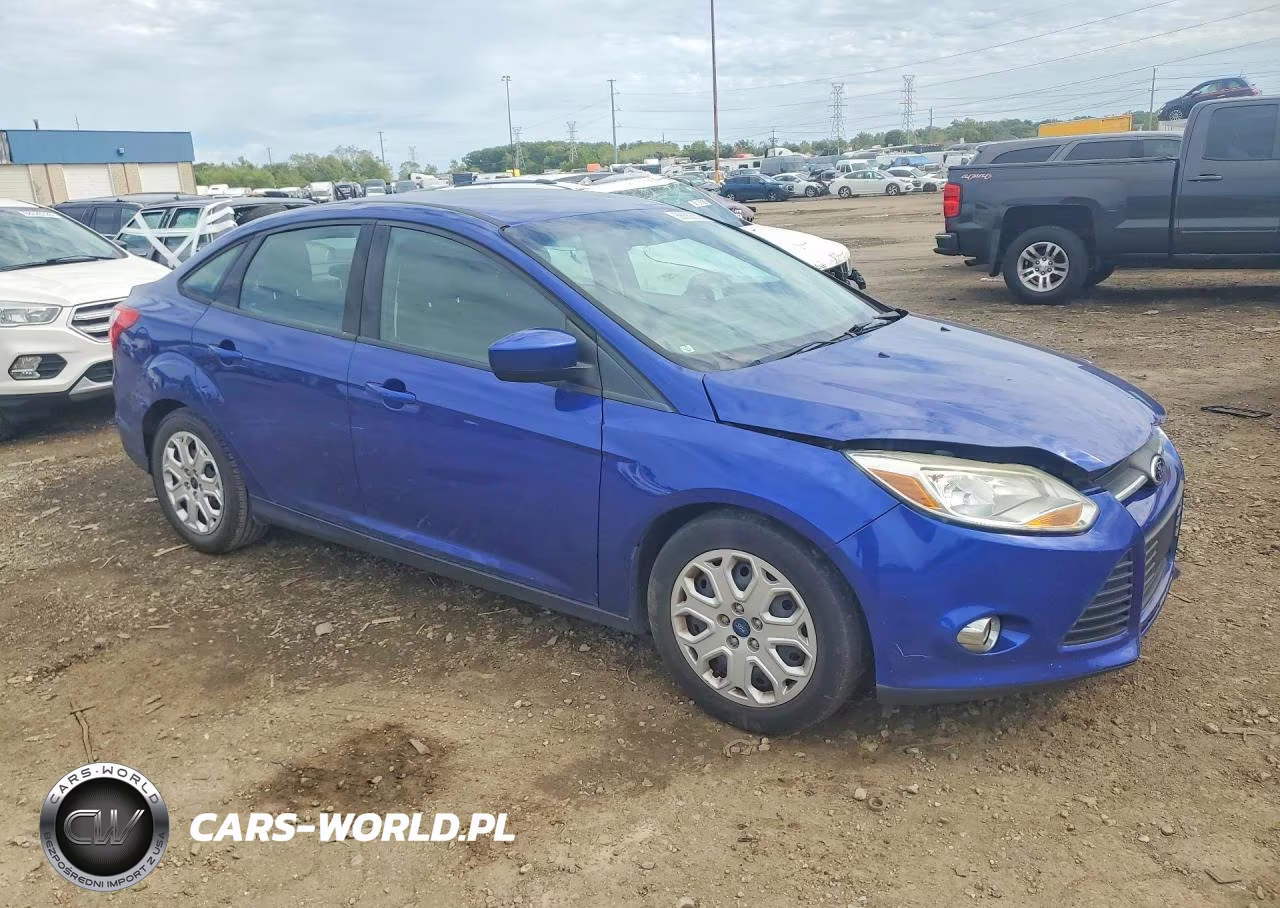 2012 Ford Focus Se VIN:1FAHP3F28CL464414 - 4