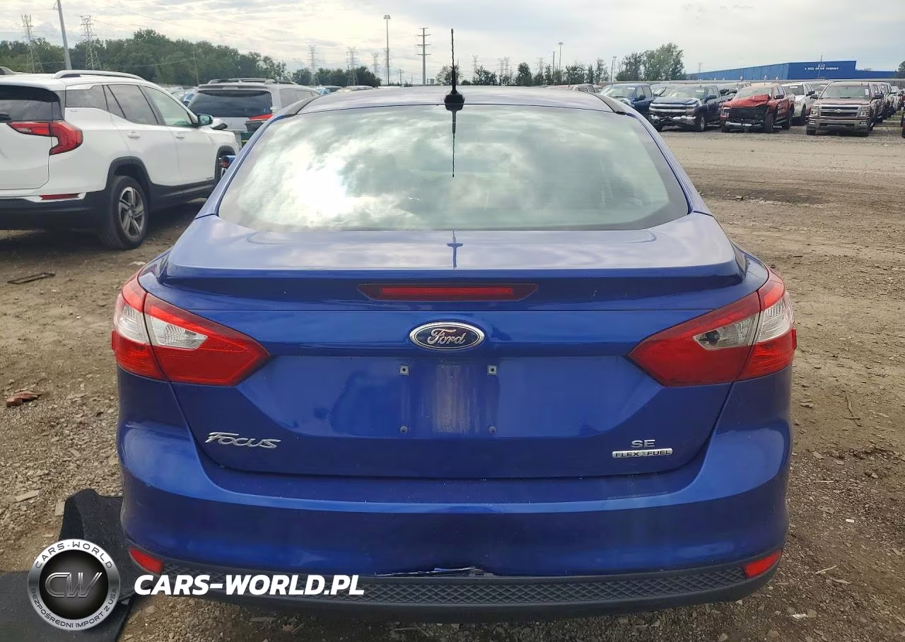 2012 Ford Focus Se VIN:1FAHP3F28CL464414 - 6