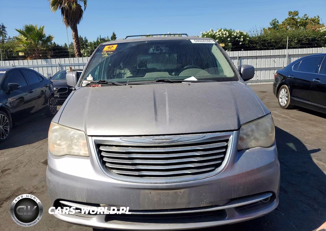 2014 Chrysler Town & Country Touring VIN:2C4RC1BG4ER131279 - 5