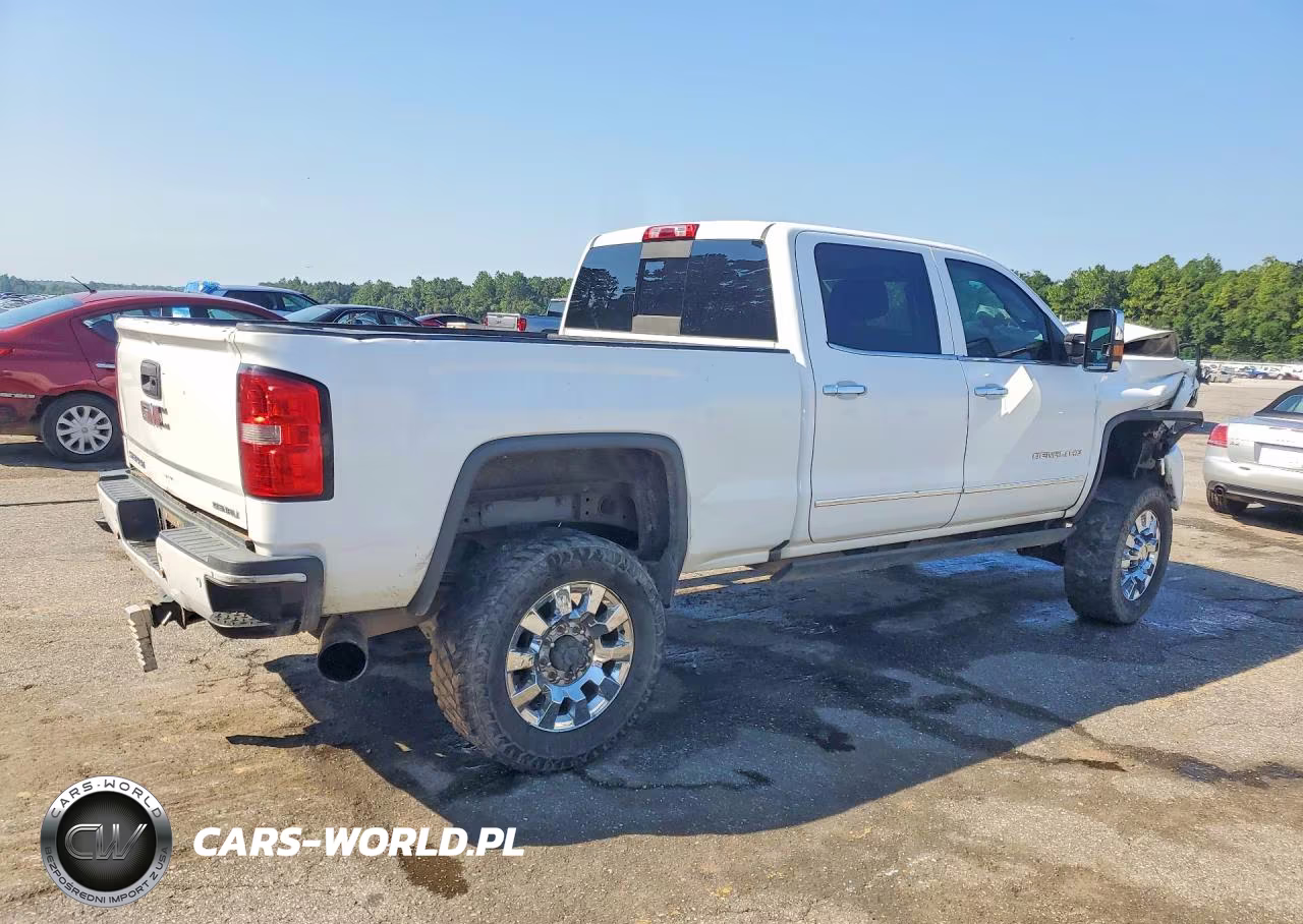 2016 GMC Sierra K2500 Denali VIN:1GT12UE88GF111326 - 3