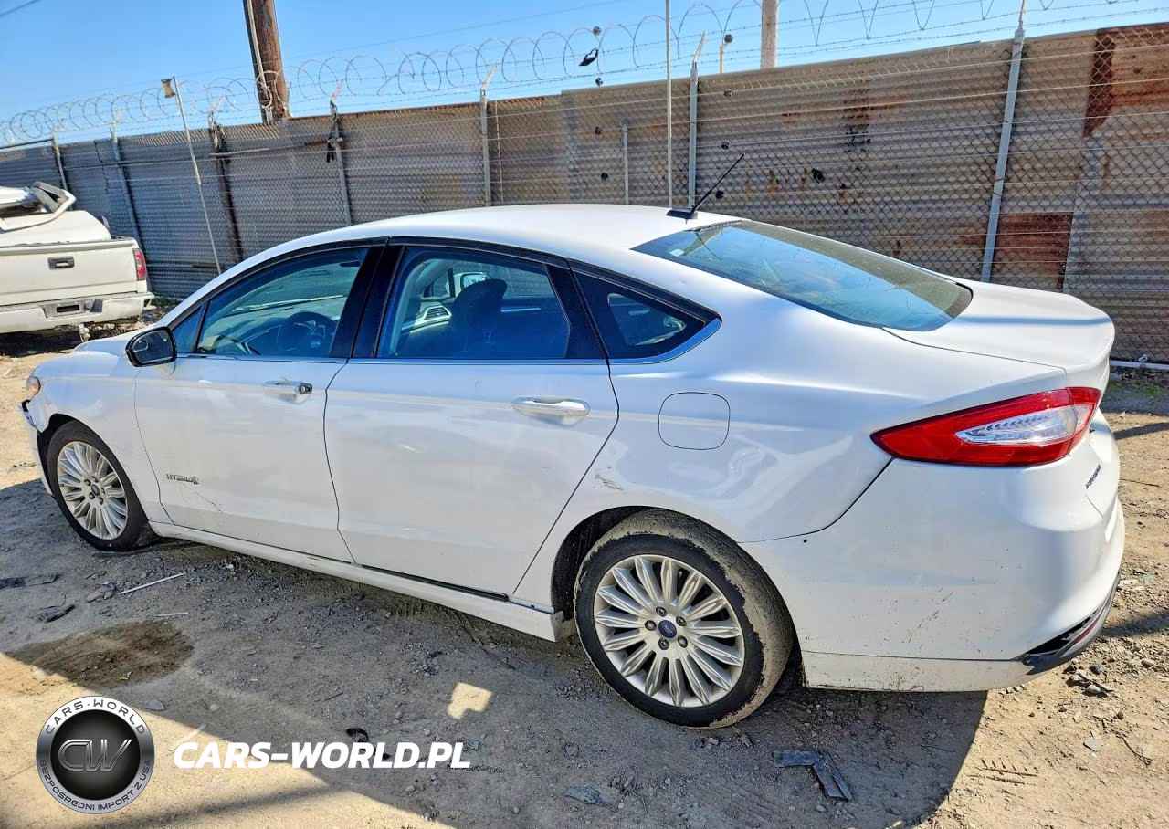 2015 Ford Fusion Se Hybrid VIN:3FA6P0LUXFR228459 - 2