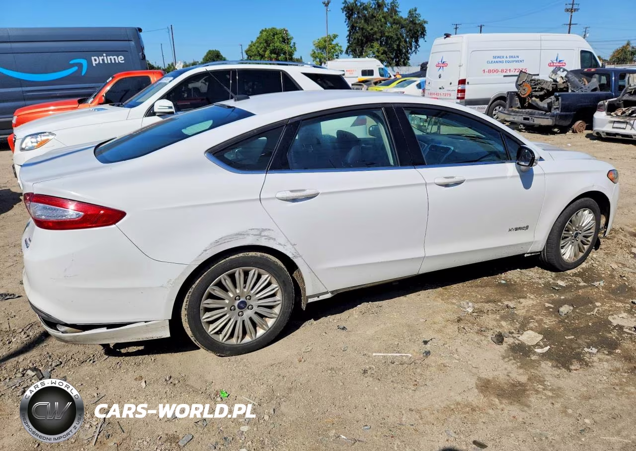 2015 Ford Fusion Se Hybrid VIN:3FA6P0LUXFR228459 - 3